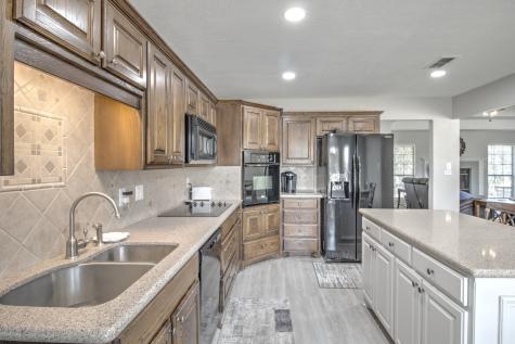 101 Wasco Cove Gainesville TX 76240