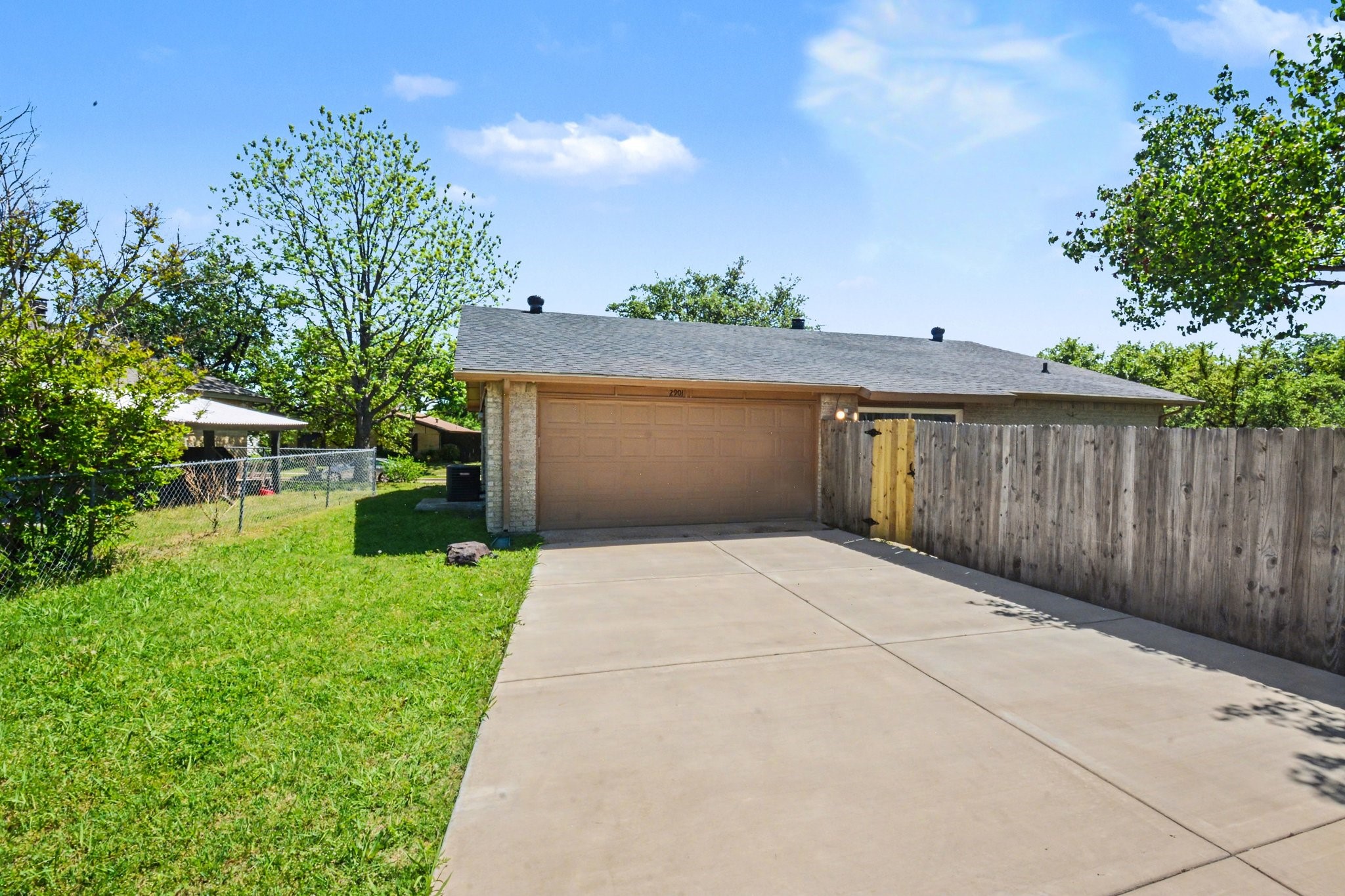 2901 Mill Trail Carrollton TX 75007