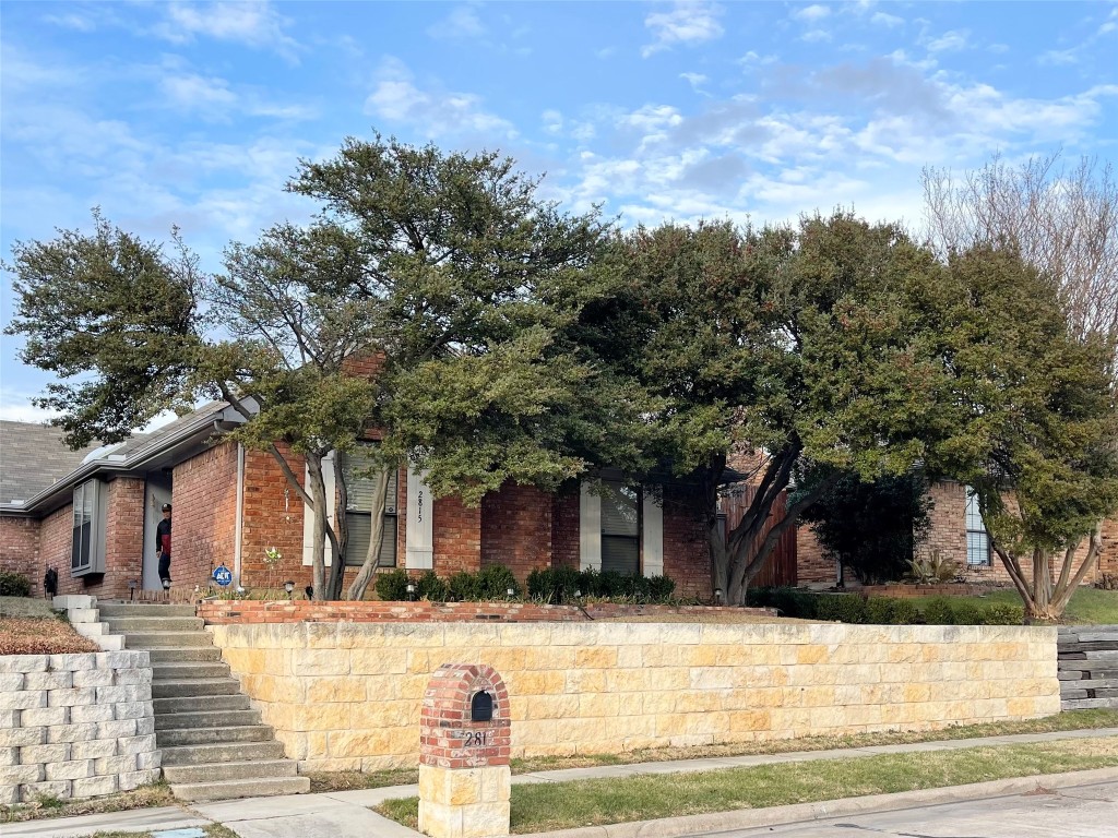 2815 Silverspring Road Carrollton TX 75006