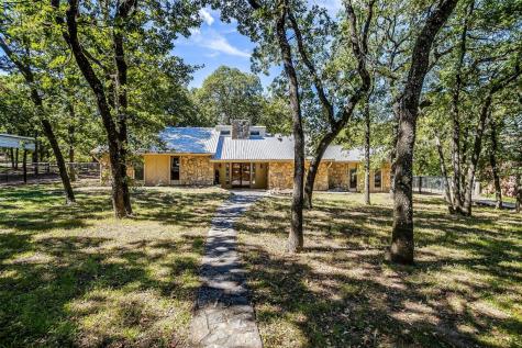 1027 Yvonne Drive Joshua TX 76058