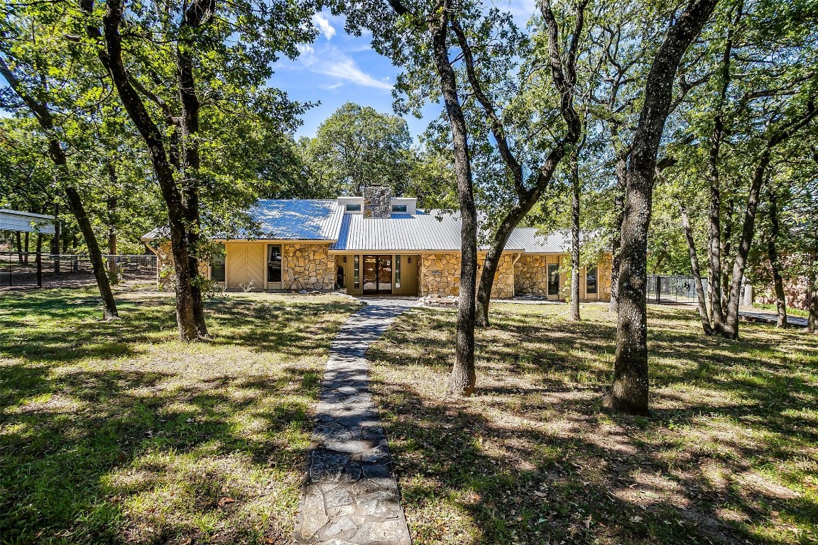 1027 Yvonne Drive Joshua TX 76058