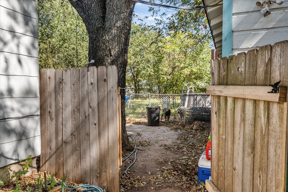 316 Ritchey Street Gainesville TX 76240