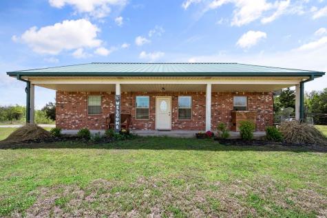 600 N Elm Street Blooming Grove TX 76626