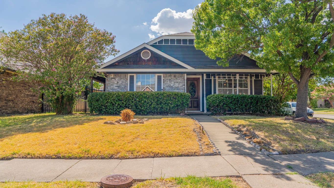 328 Crooked Lane Mesquite TX 75149