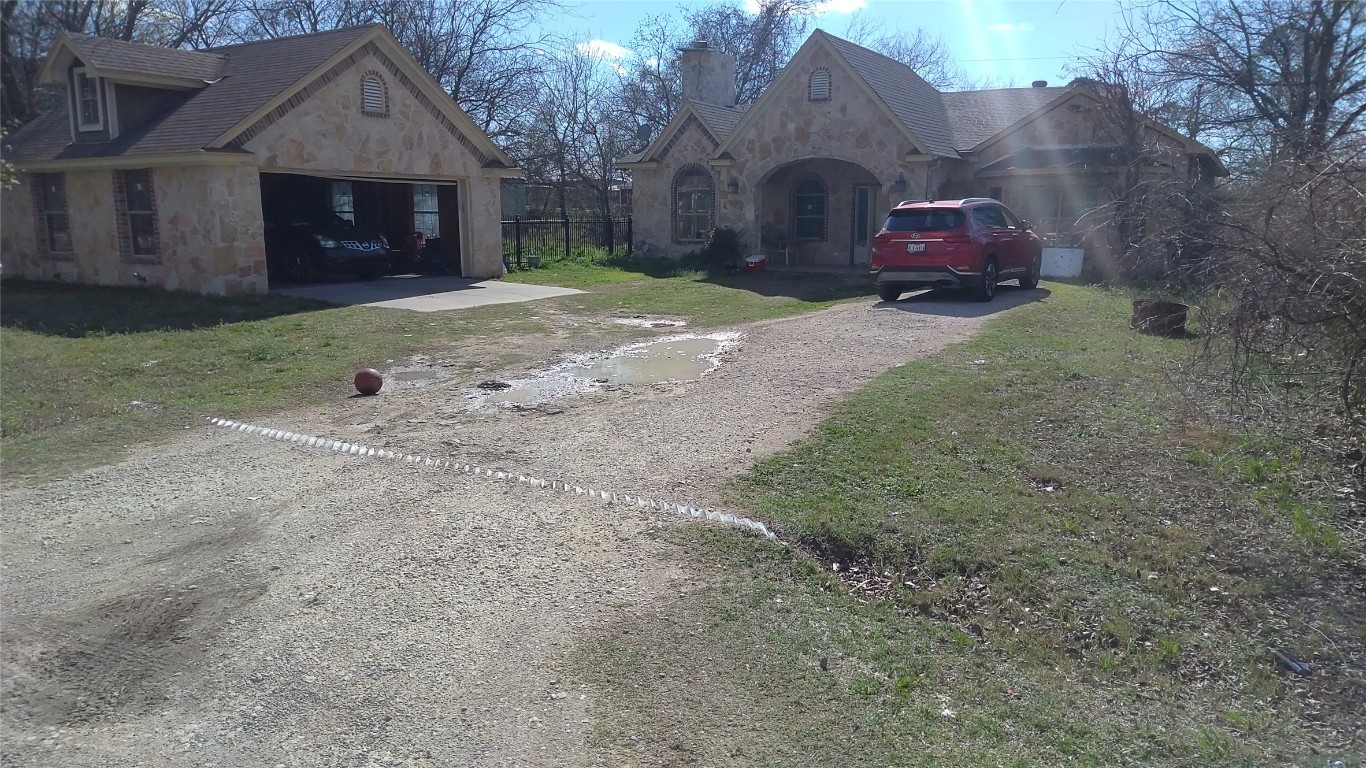 1612 Baker Street Joshua TX 76058