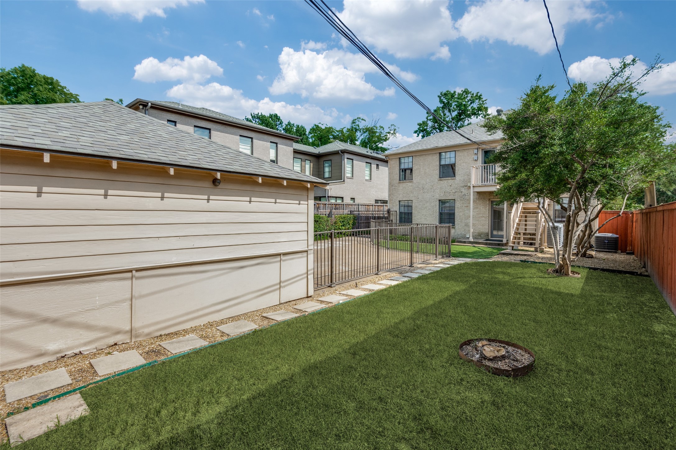 4141-4143 Prescott Avenue Dallas TX 75219