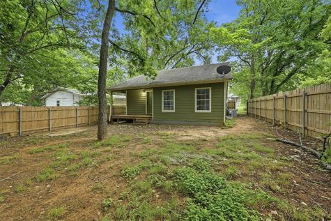 909 Thatcher Street Denison TX 75020
