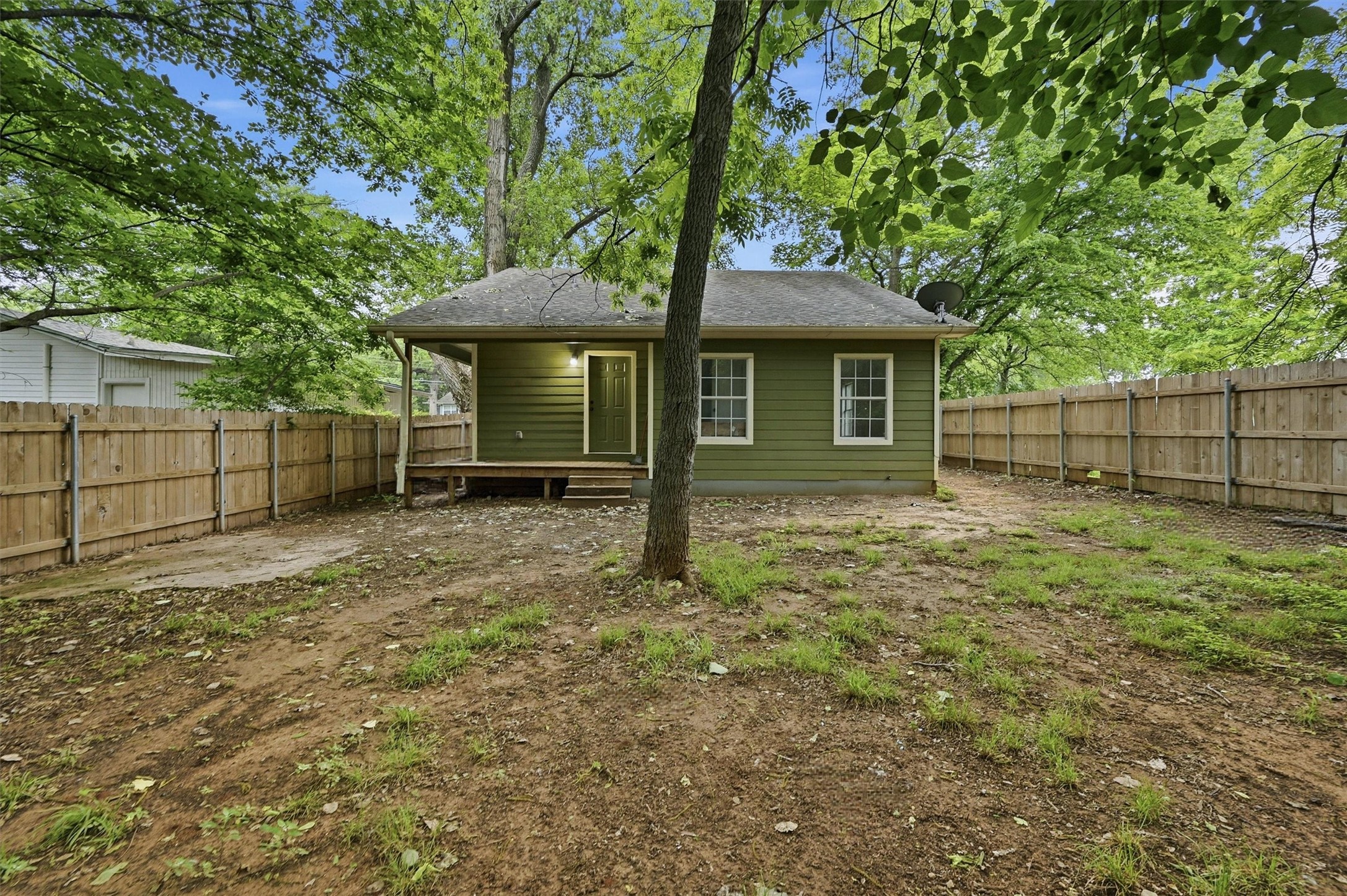 909 Thatcher Street Denison TX 75020