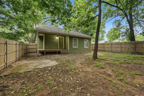 909 Thatcher Street Denison TX 75020