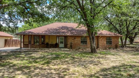 226 Oak Street Springtown TX 76082