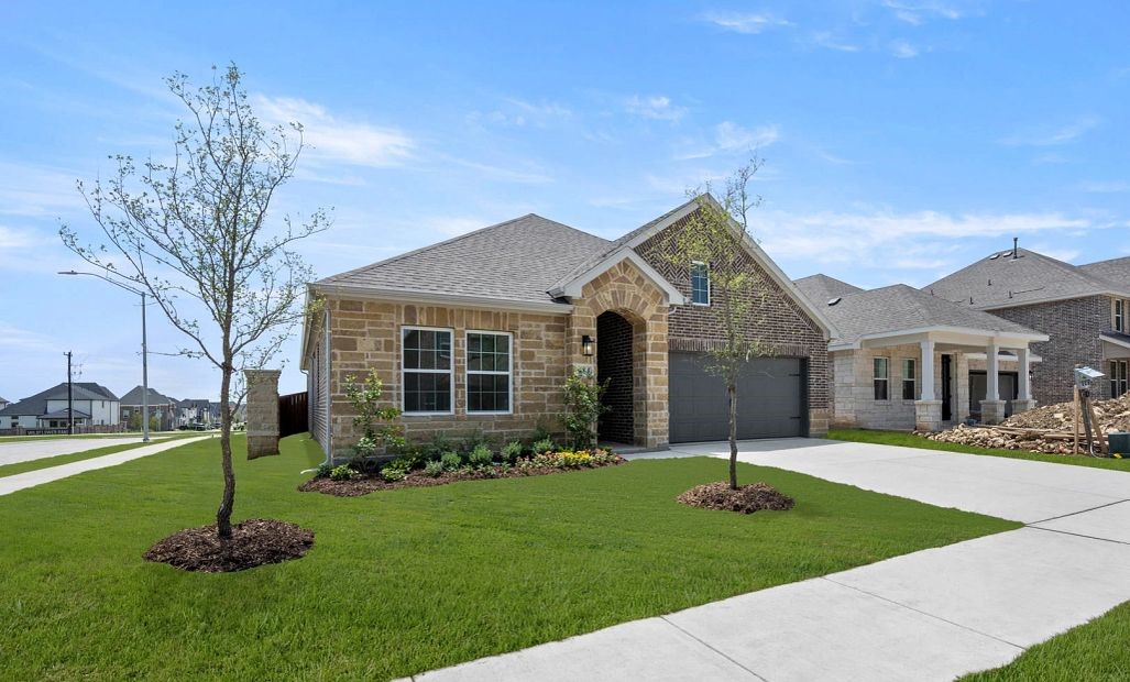 684 Tyronza Drive Justin TX 76247