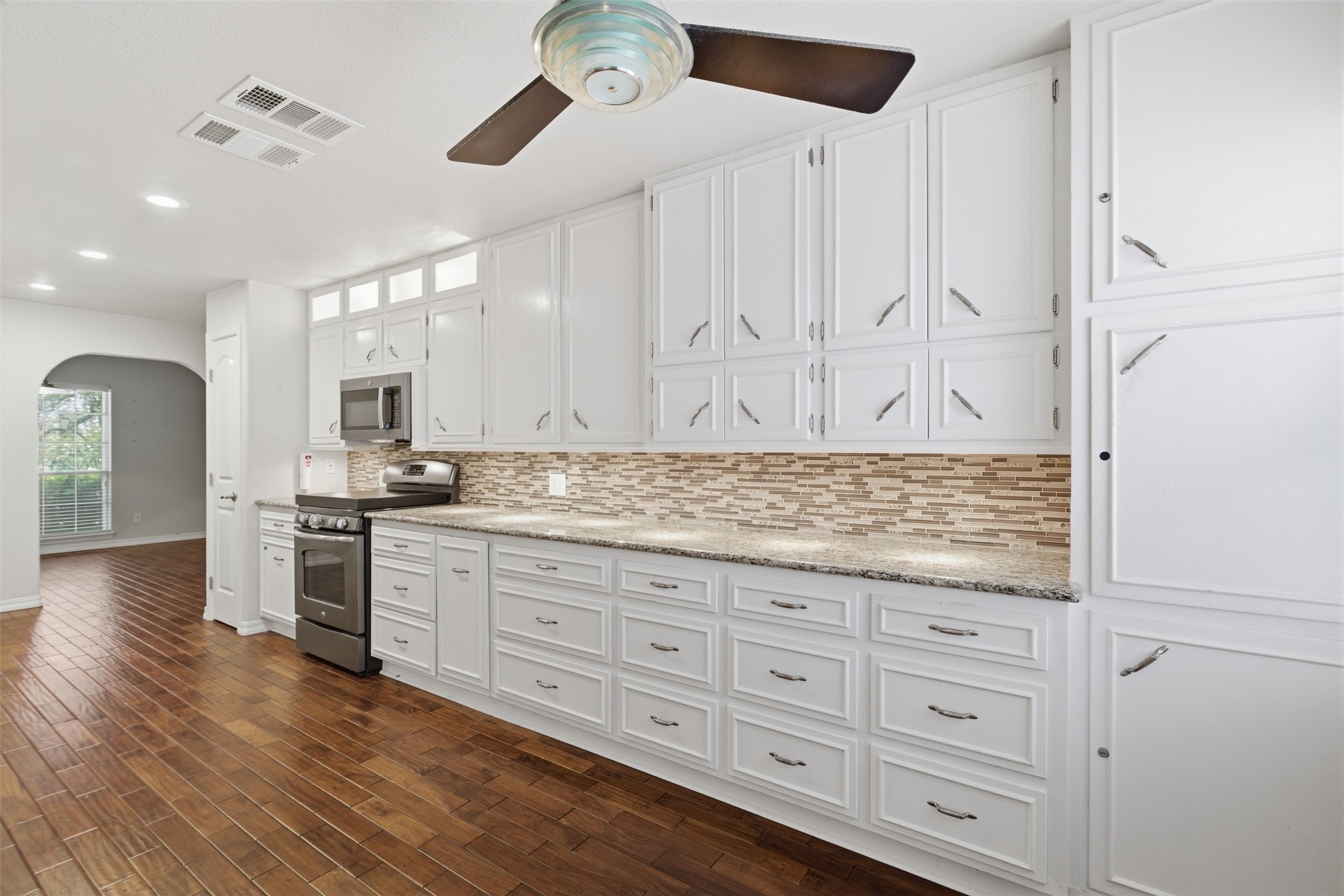 1209 Southwood Drive Woodway TX 76712