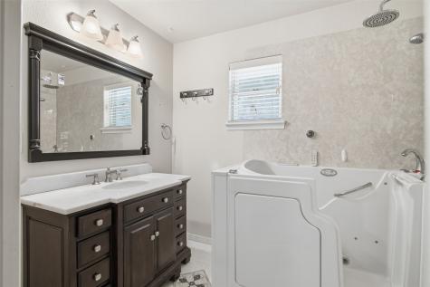 1209 Southwood Drive Woodway TX 76712
