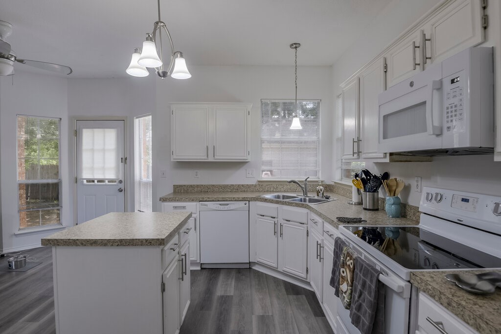 5428 Rolling Green Road Arlington TX 76017