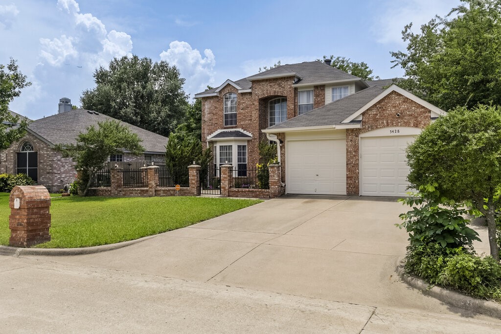 5428 Rolling Green Road Arlington TX 76017