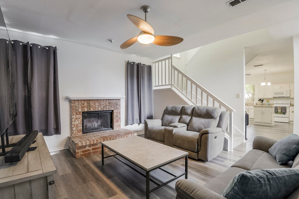 5428 Rolling Green Road Arlington TX 76017