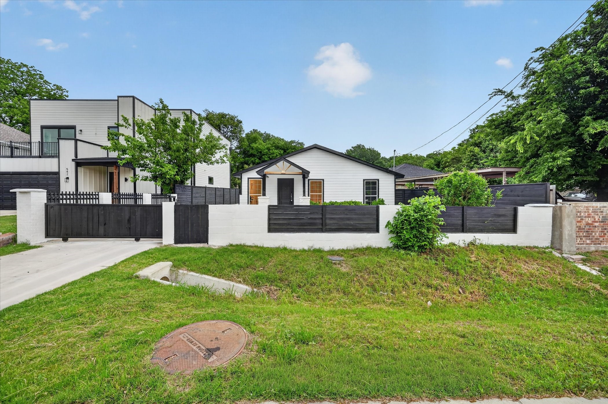 538 Pemberton Hill Road Dallas TX 75217