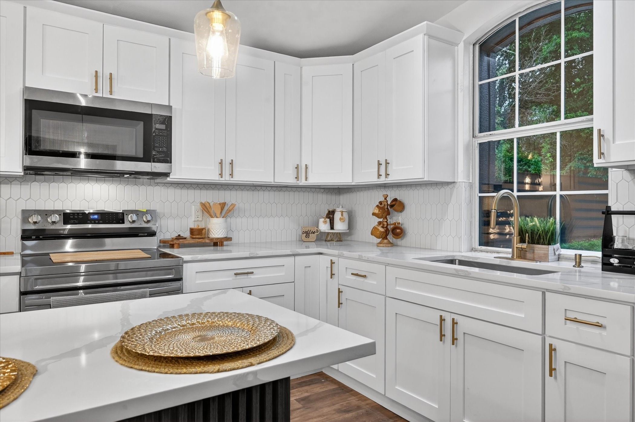 538 Pemberton Hill Road Dallas TX 75217
