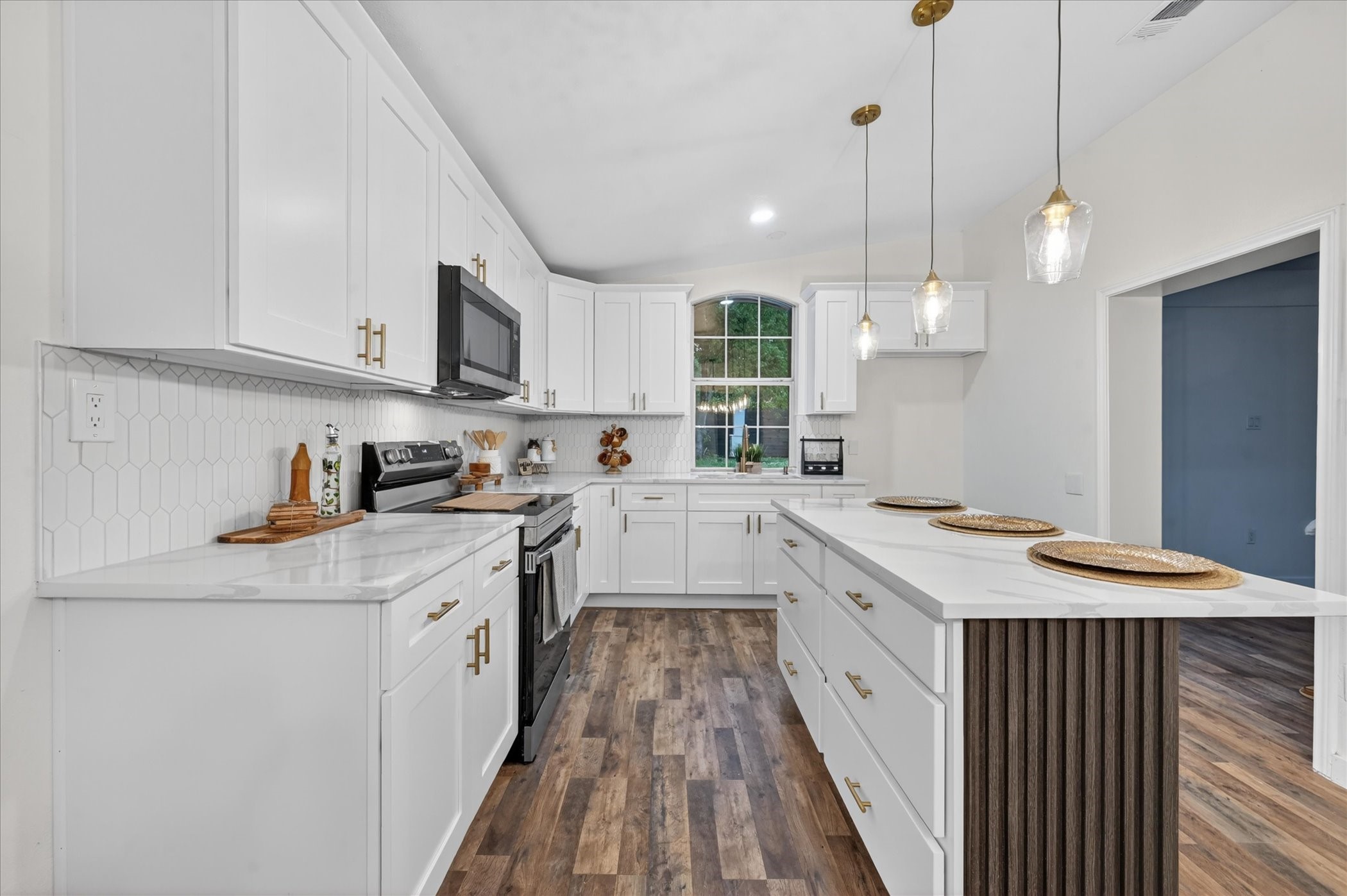 538 Pemberton Hill Road Dallas TX 75217