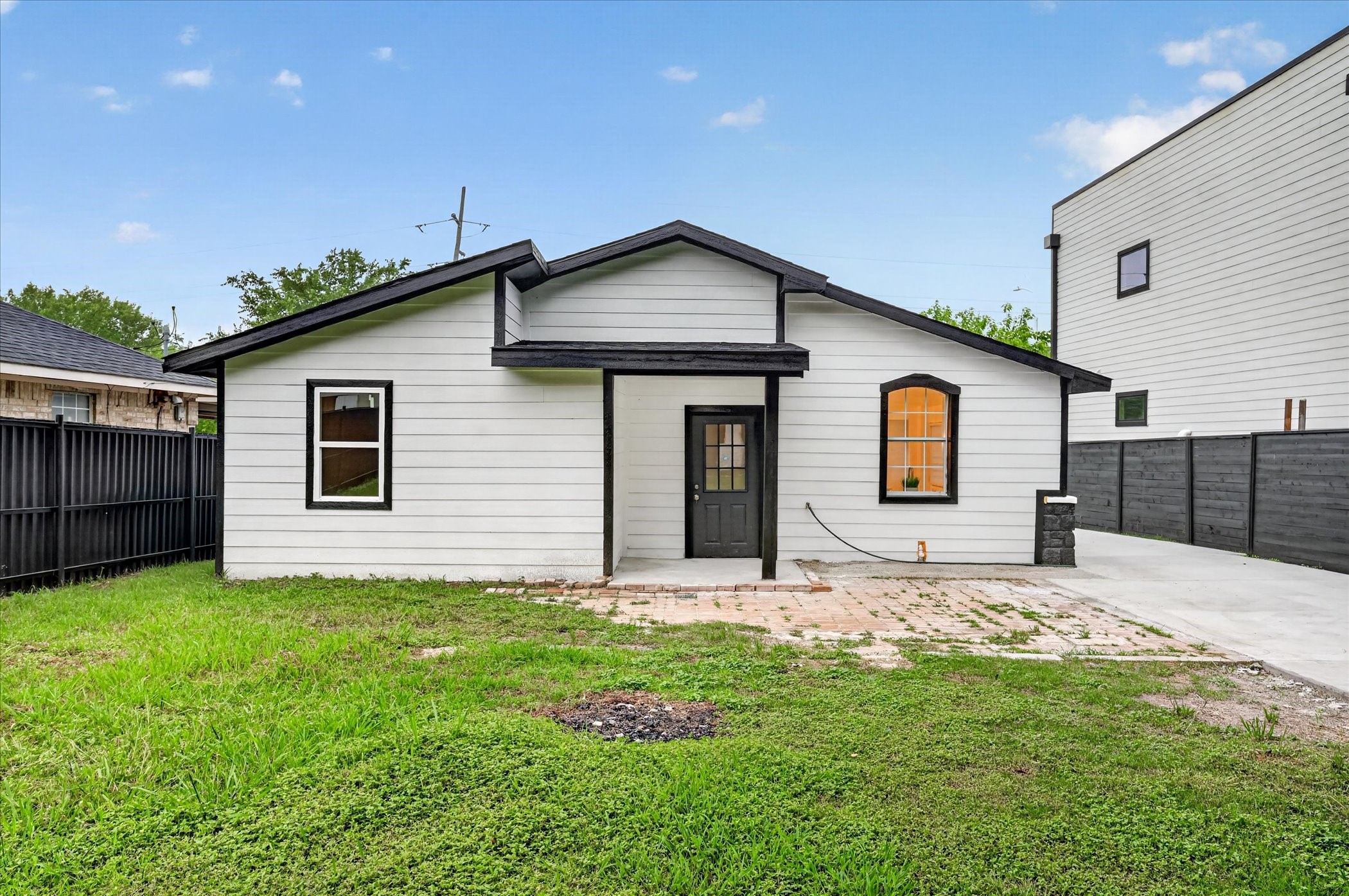 538 Pemberton Hill Road Dallas TX 75217