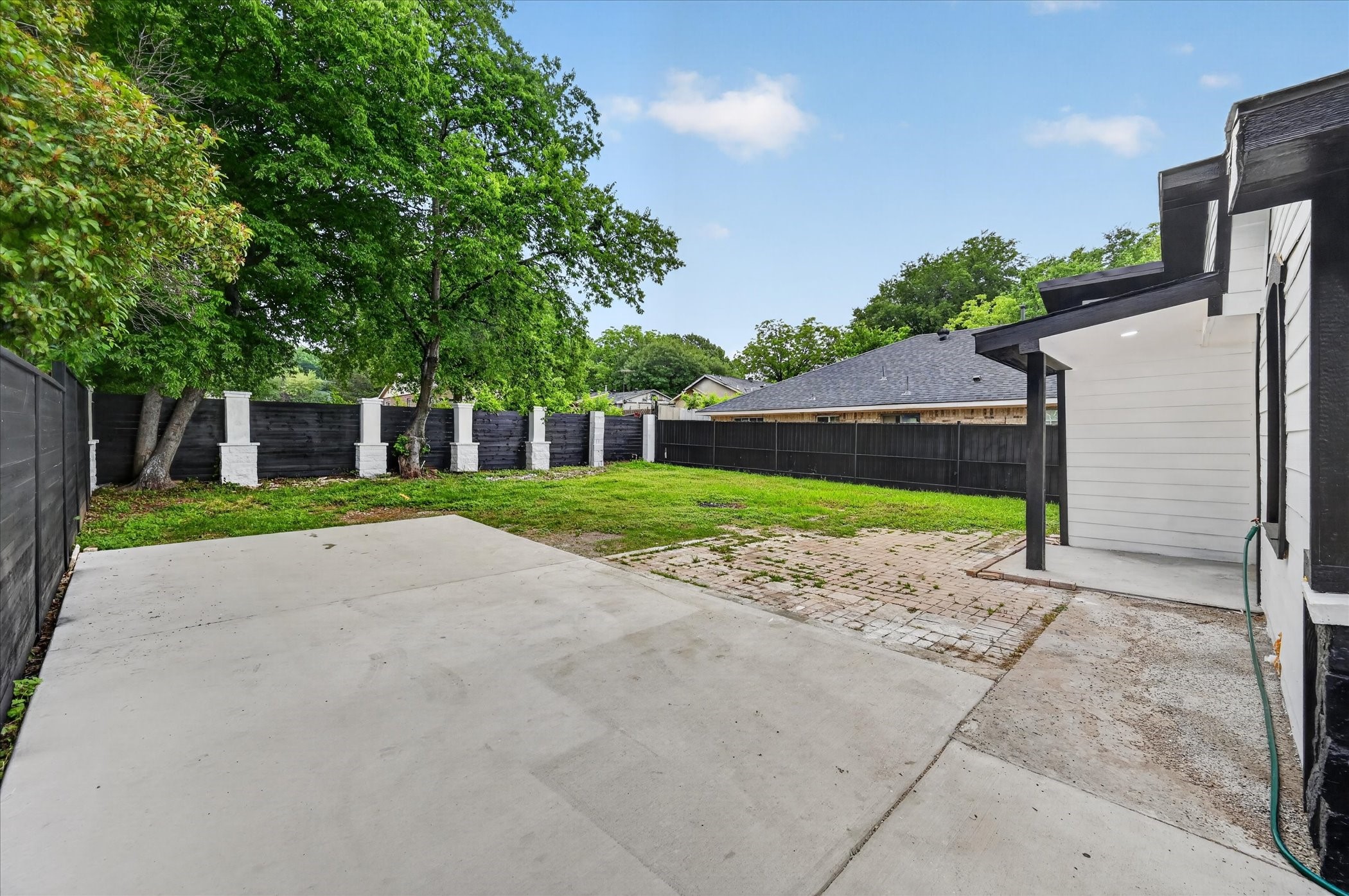 538 Pemberton Hill Road Dallas TX 75217