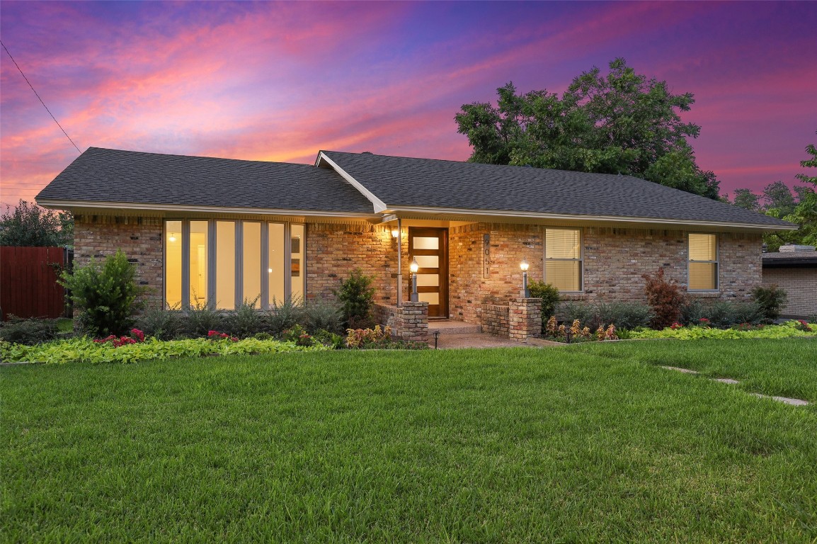 9051 Fringewood Drive Dallas TX 75228