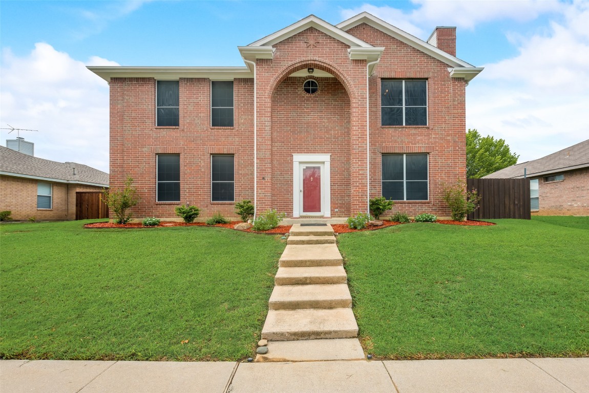 802 Azalia Drive Lewisville TX 75067