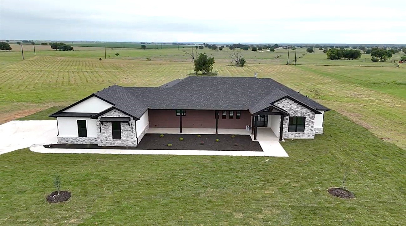 611 Willow Moon Ranch Road Crawford TX 76638