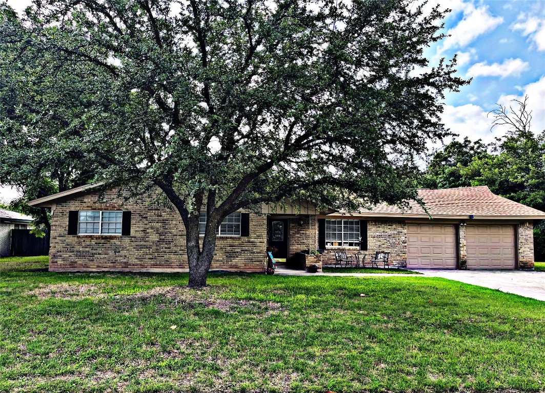 1709 Southgate Drive Brownwood TX 76801