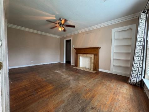 918 N Barnett Avenue Dallas TX 75211