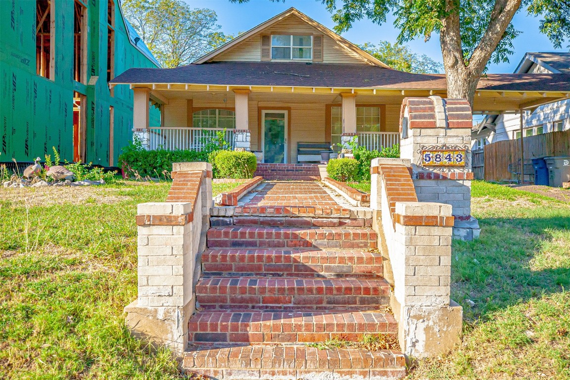 5843 Richmond Avenue Dallas TX 75206