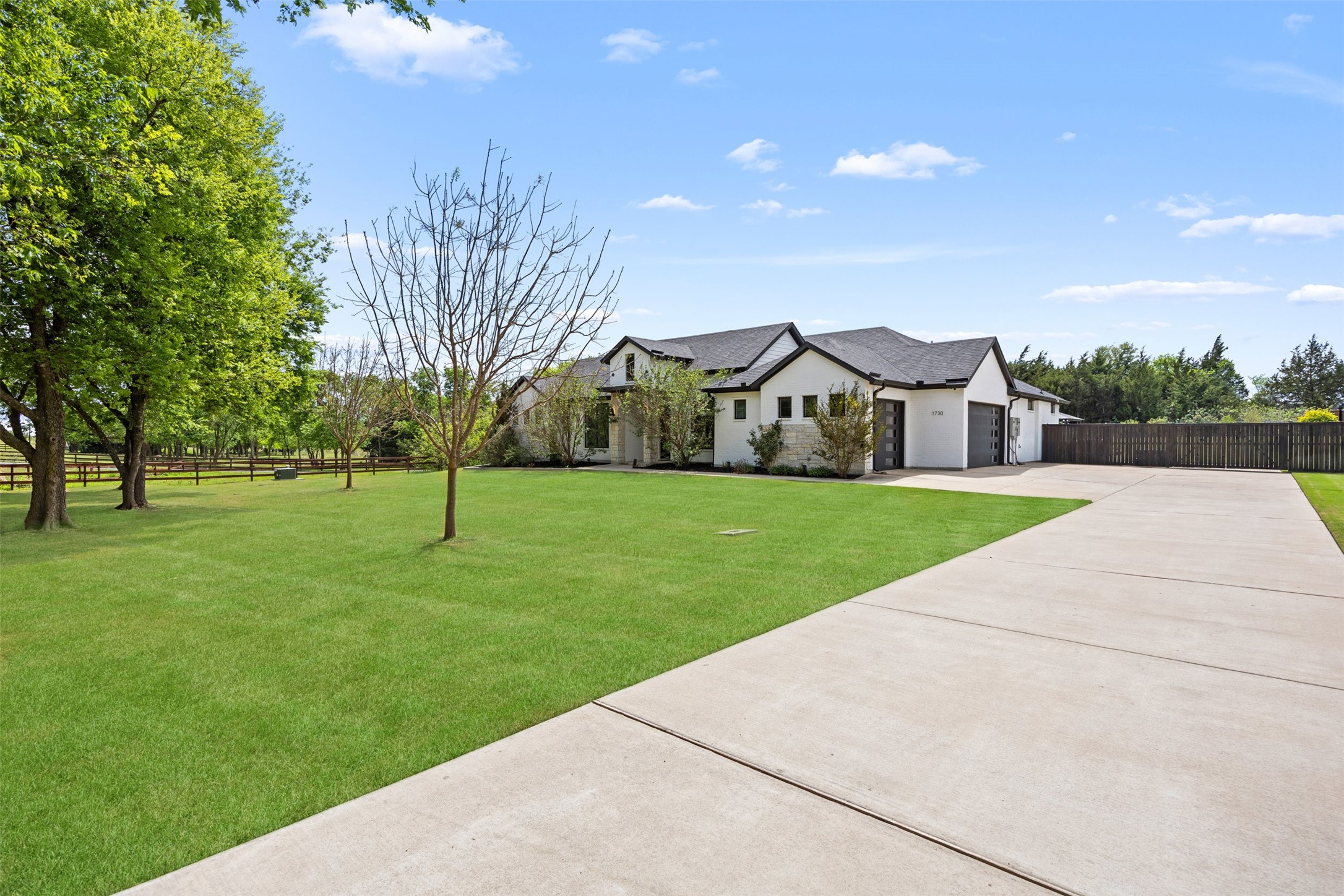 1730 Lone Elm Road Waxahachie TX 75167