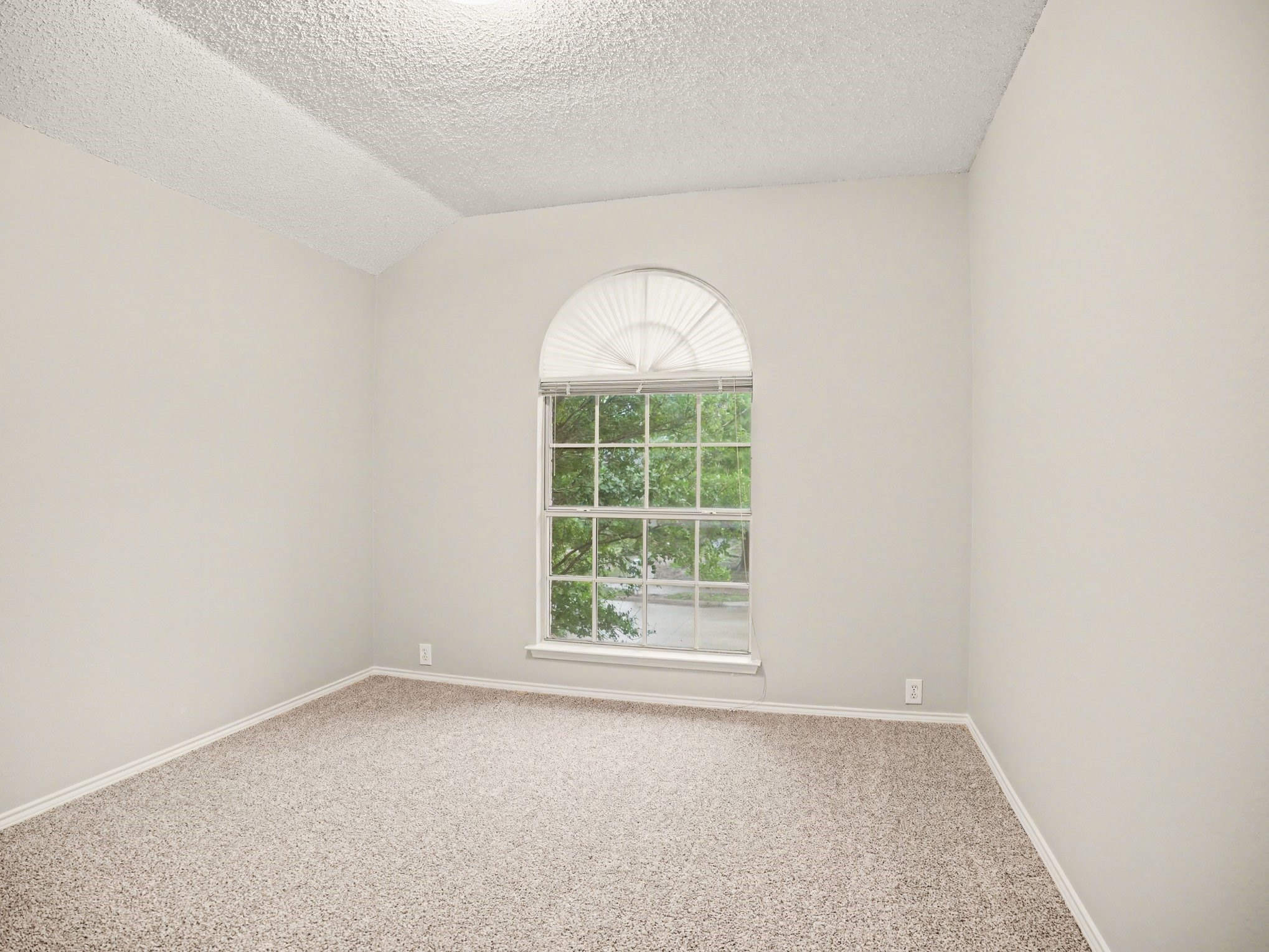 4523 Hanover Street Grand Prairie TX 75052