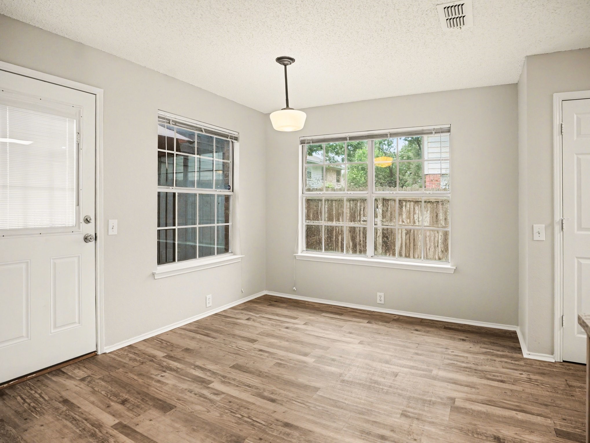 4523 Hanover Street Grand Prairie TX 75052