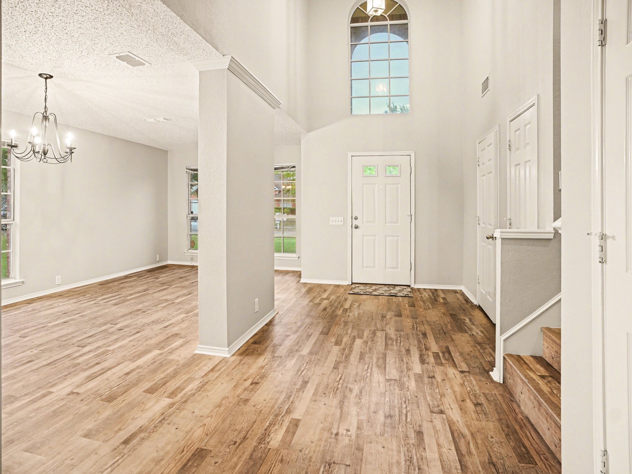 4523 Hanover Street Grand Prairie TX 75052
