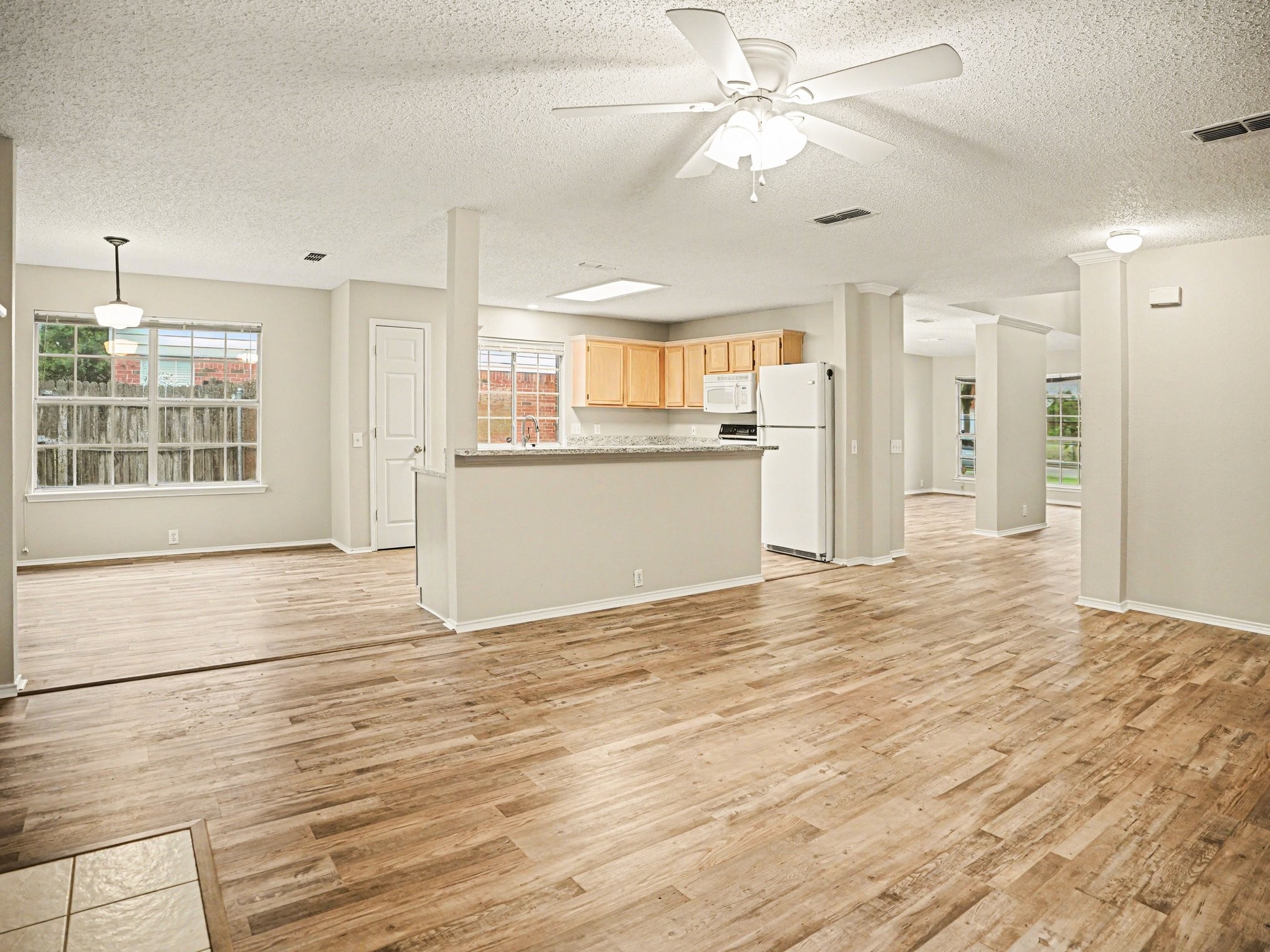 4523 Hanover Street Grand Prairie TX 75052