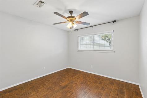 5437 Greenwood Way North Richland Hills TX 76180