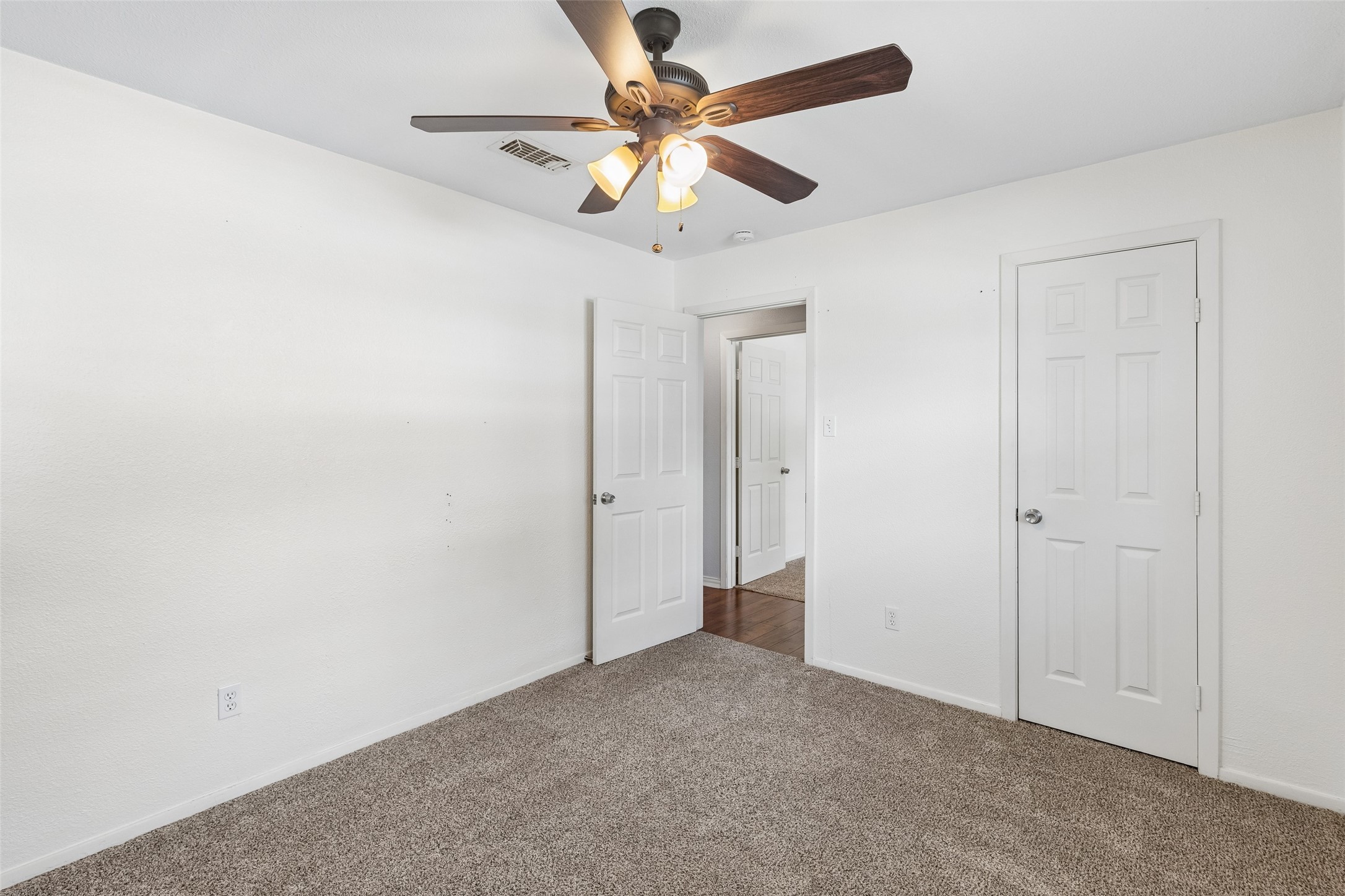 5437 Greenwood Way North Richland Hills TX 76180