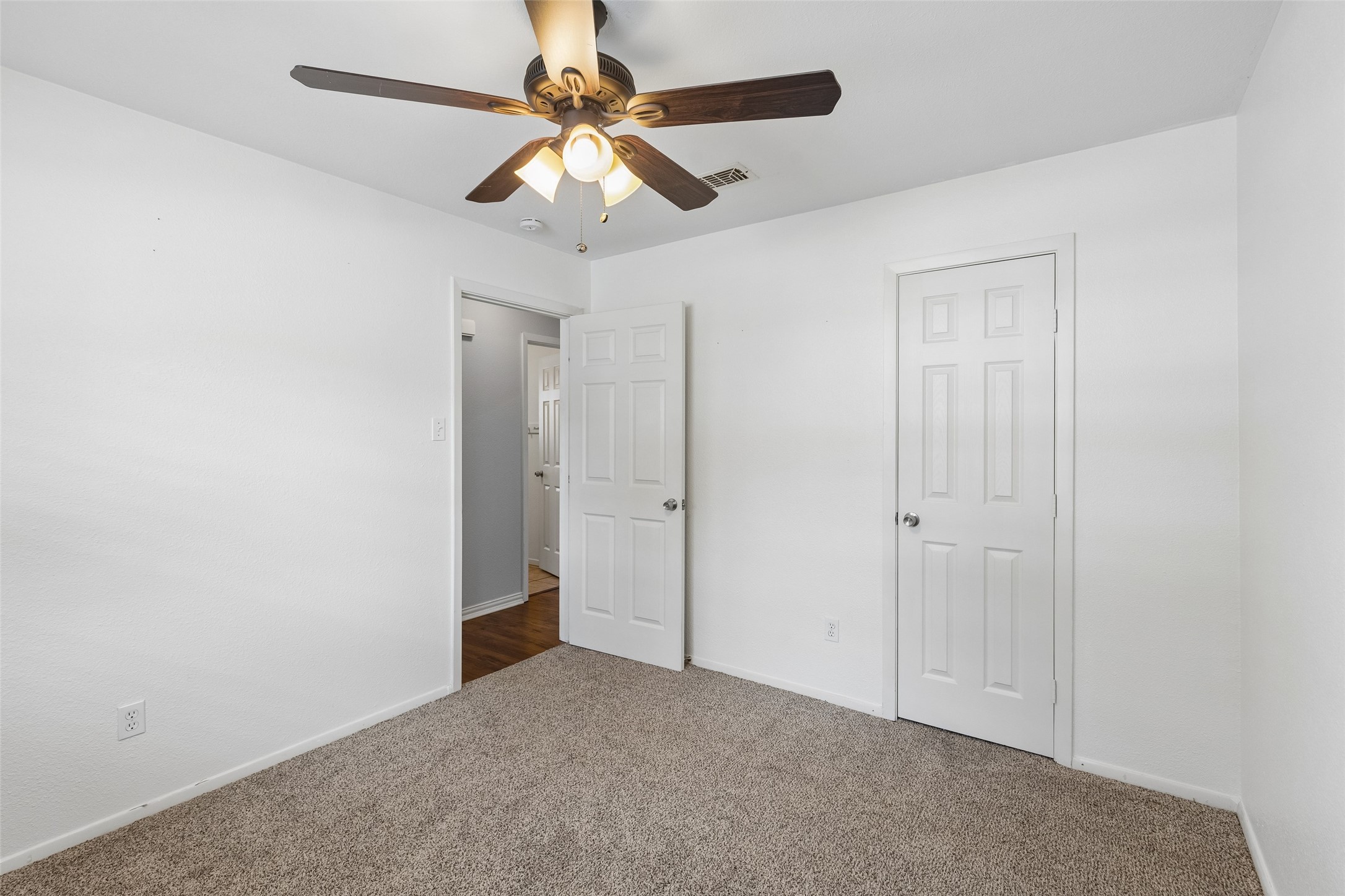 5437 Greenwood Way North Richland Hills TX 76180