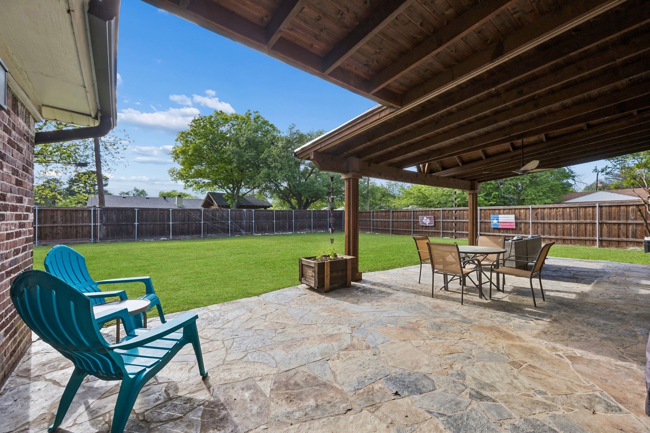 5437 Greenwood Way North Richland Hills TX 76180