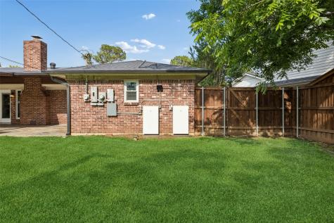 5437 Greenwood Way North Richland Hills TX 76180