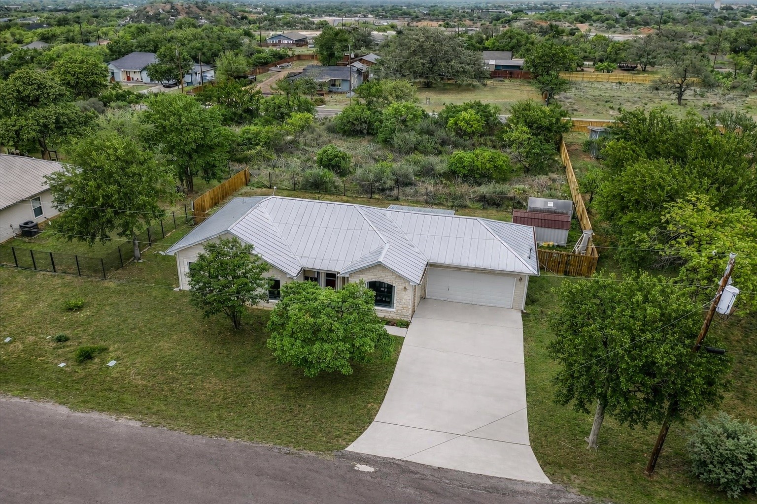 128 W Persimmon Drive Granite Shoals TX 78654