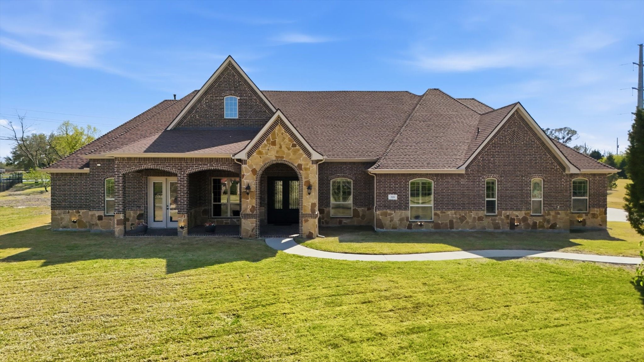 328 Sedona Falls Drive Sunnyvale TX 75182