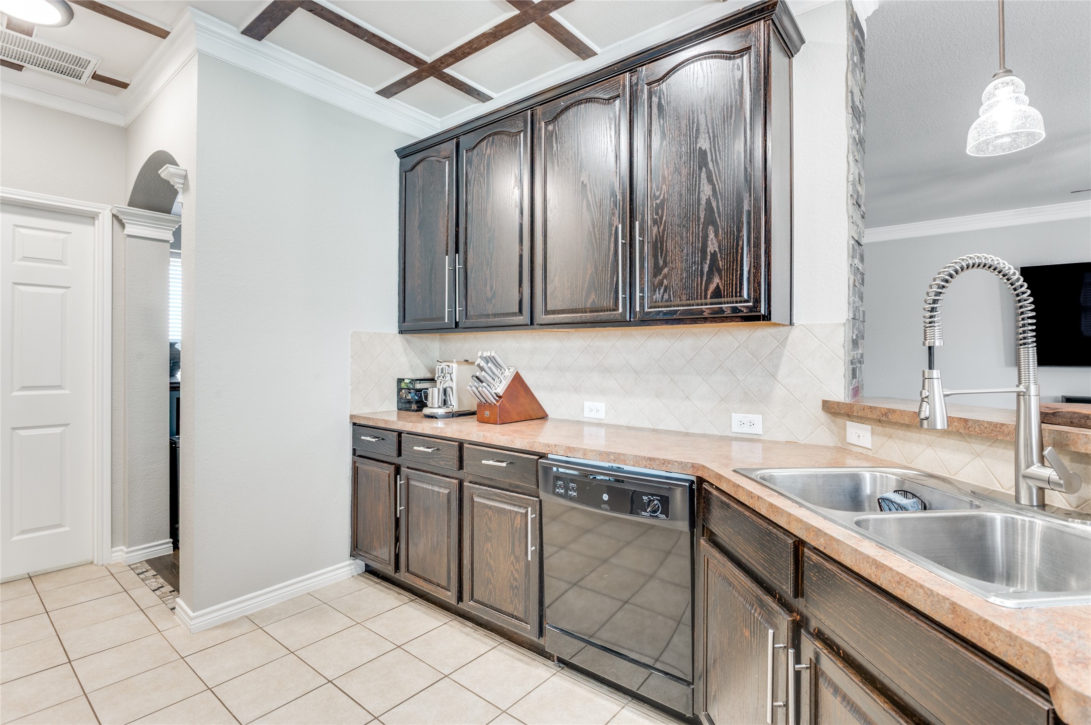 1984 Newport Drive Lancaster TX 75146