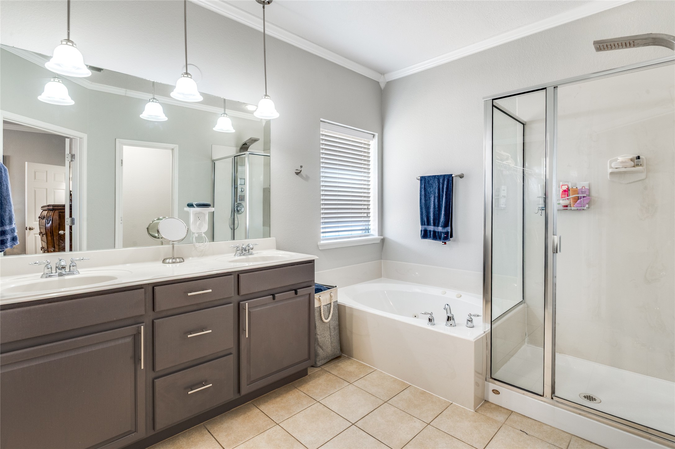 1984 Newport Drive Lancaster TX 75146