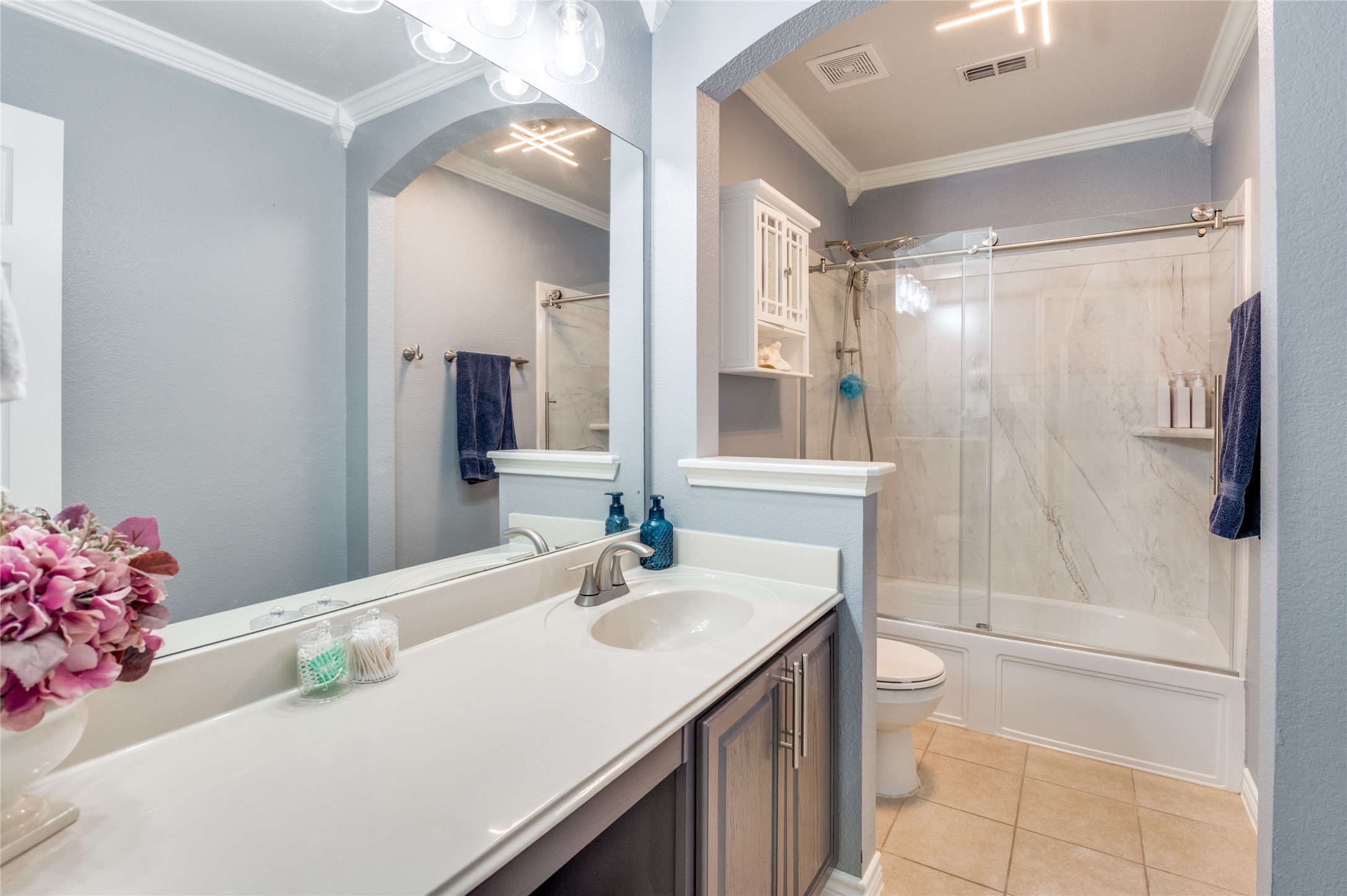 1984 Newport Drive Lancaster TX 75146