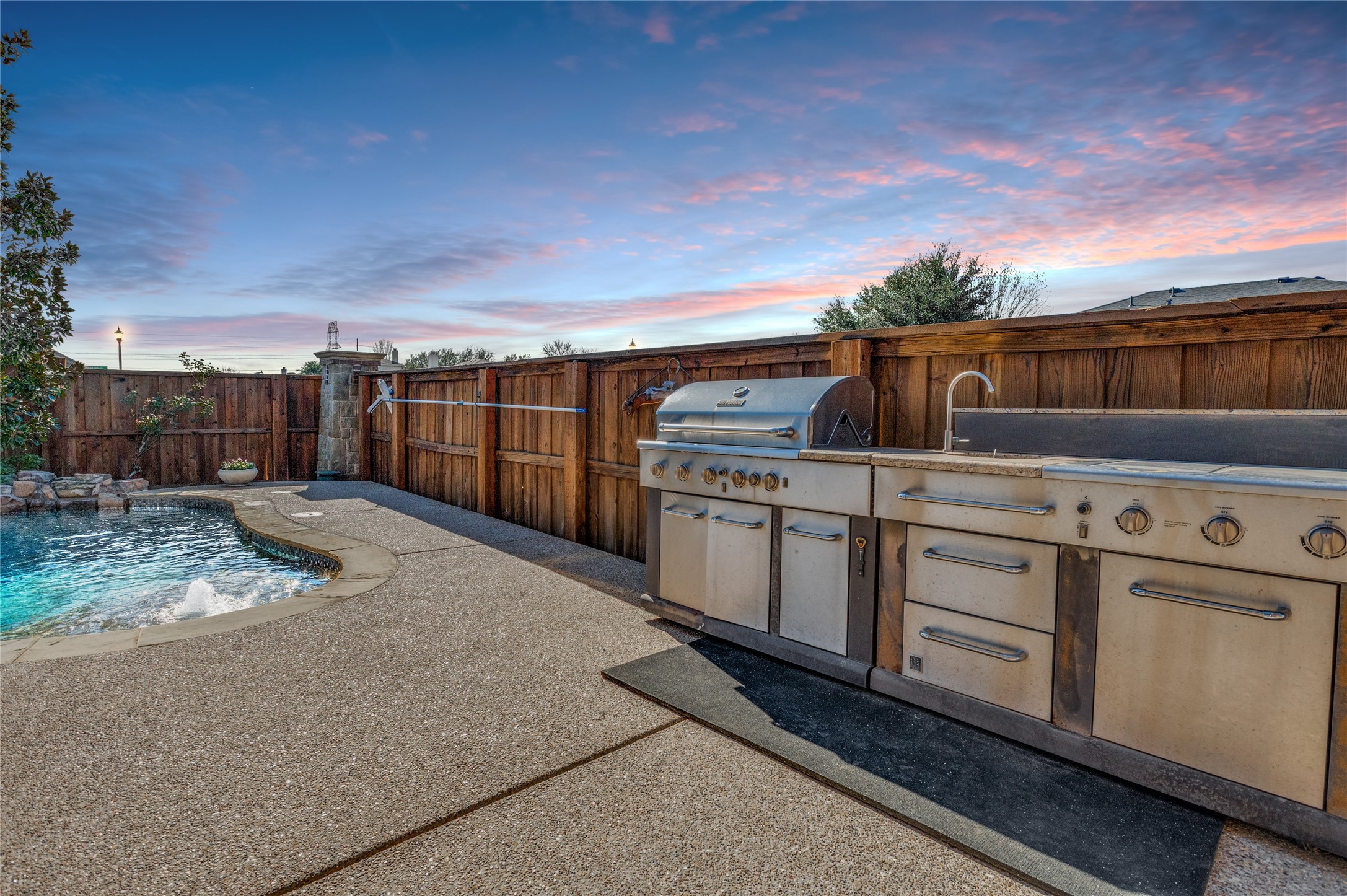 1984 Newport Drive Lancaster TX 75146