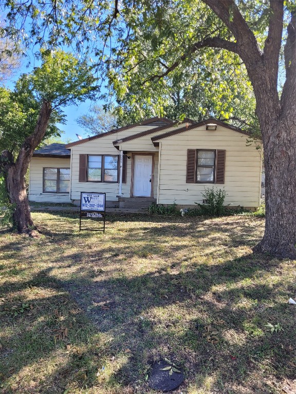 526 NW 18th Street Grand Prairie TX 75050