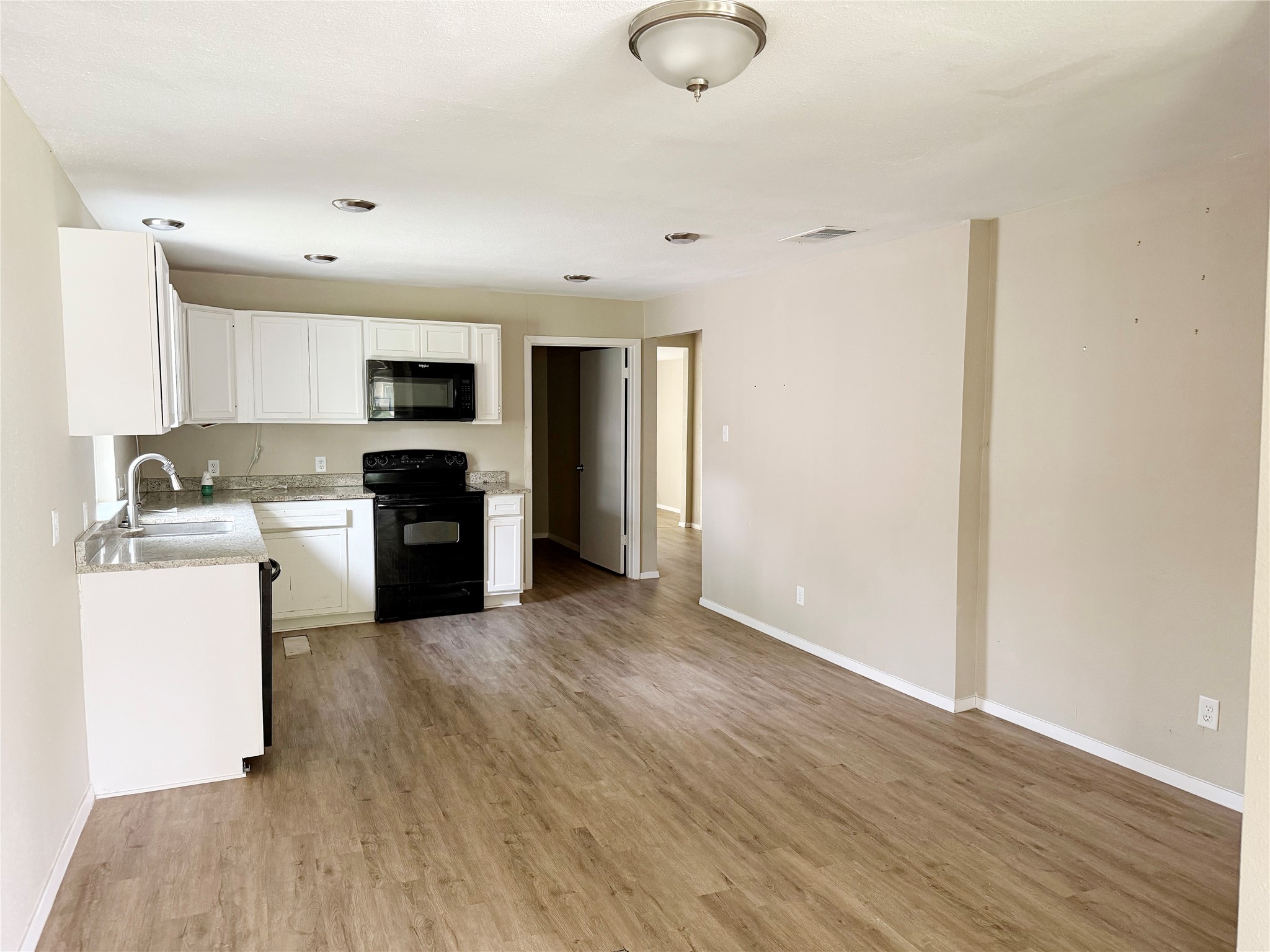 1624 Roy Street Gainesville TX 76240