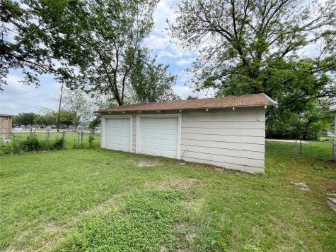 1624 Roy Street Gainesville TX 76240